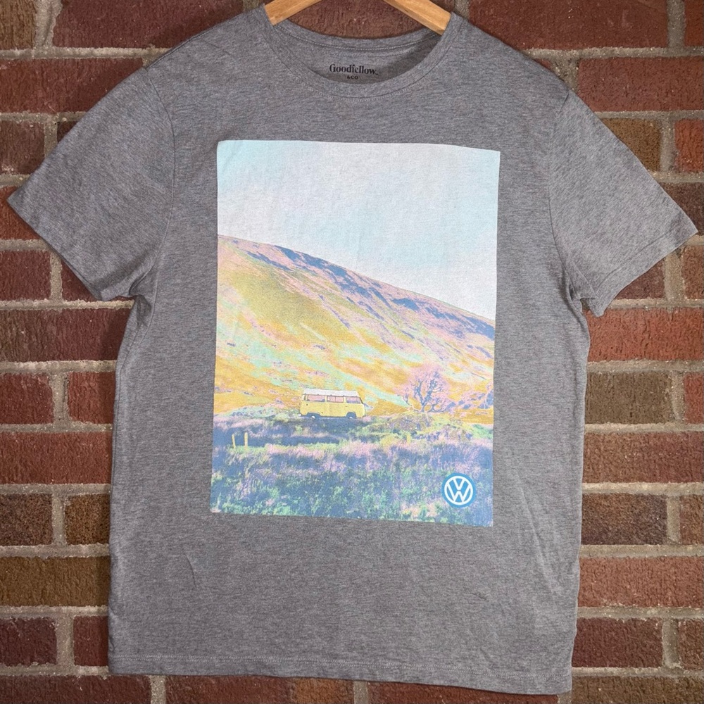 Size M - Goodfellow & Co. Volkswagen Lightweight Short Sleeve Crewneck T-Shirt